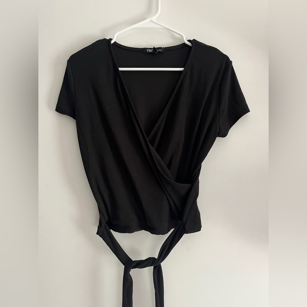 Cropped T-shirt with ties